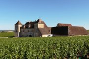 chateau de clos de vougeot 374419 1920